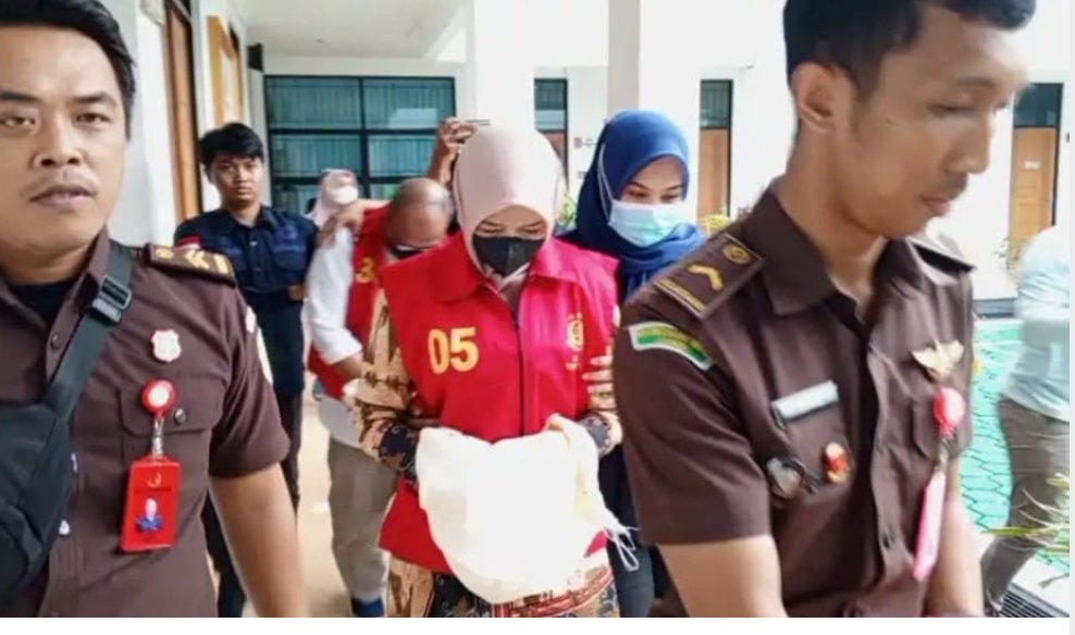 Dua Tersangka Baru Ditahan dalam Kasus Korupsi Alkes CT-Scan RSUD Batin Mangunang