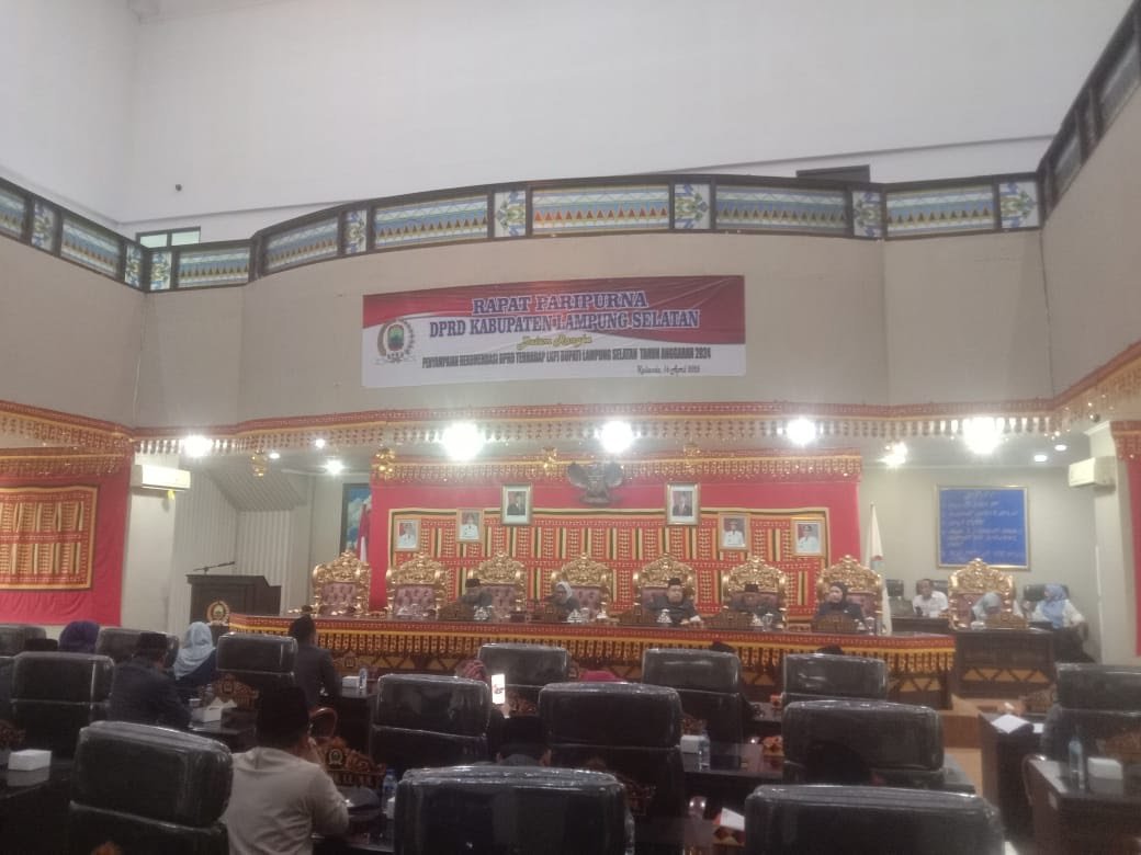 Gelar Rapat Paripurna DPRD Lampung Selatan Penyampaian Rekom LKPJ Bupati TA 2024