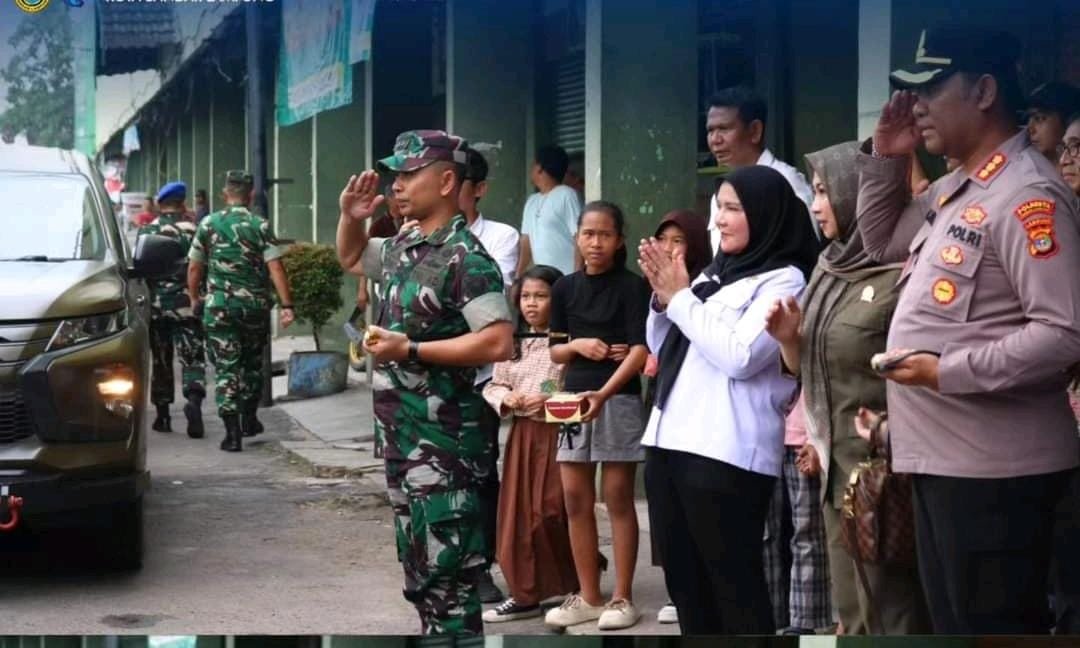 Walikota Bandar Lampung, Hj. Eva Dwiana Melakukan  Peletakan Batu Pertama Untuk Revitalisasi atau Rehabilitasi Pasar Koga.