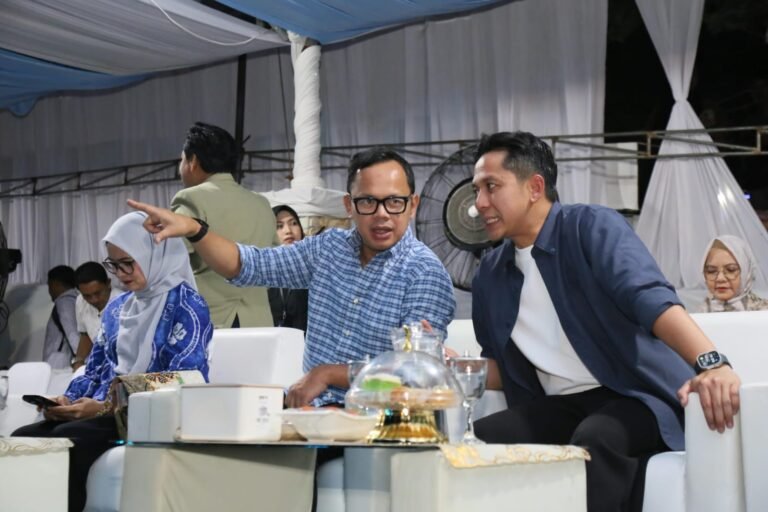 *Wamendagri Bima Apresiasi Lampung Selatan Festival 2025 dan Kinerja Bupati Radityo Egi Pratama*