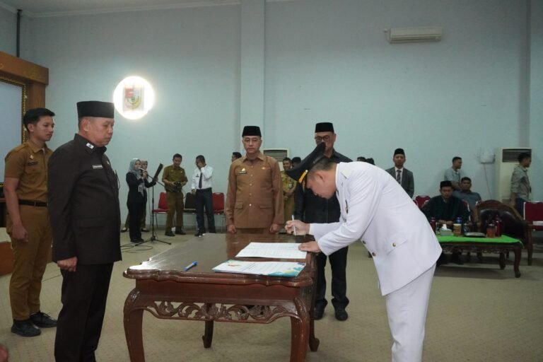 Pulihkan Kinerja Layanan Publik, Pemkab Tubaba Lantik Pejabat Administrator, Pengawas, dan Fungsional.