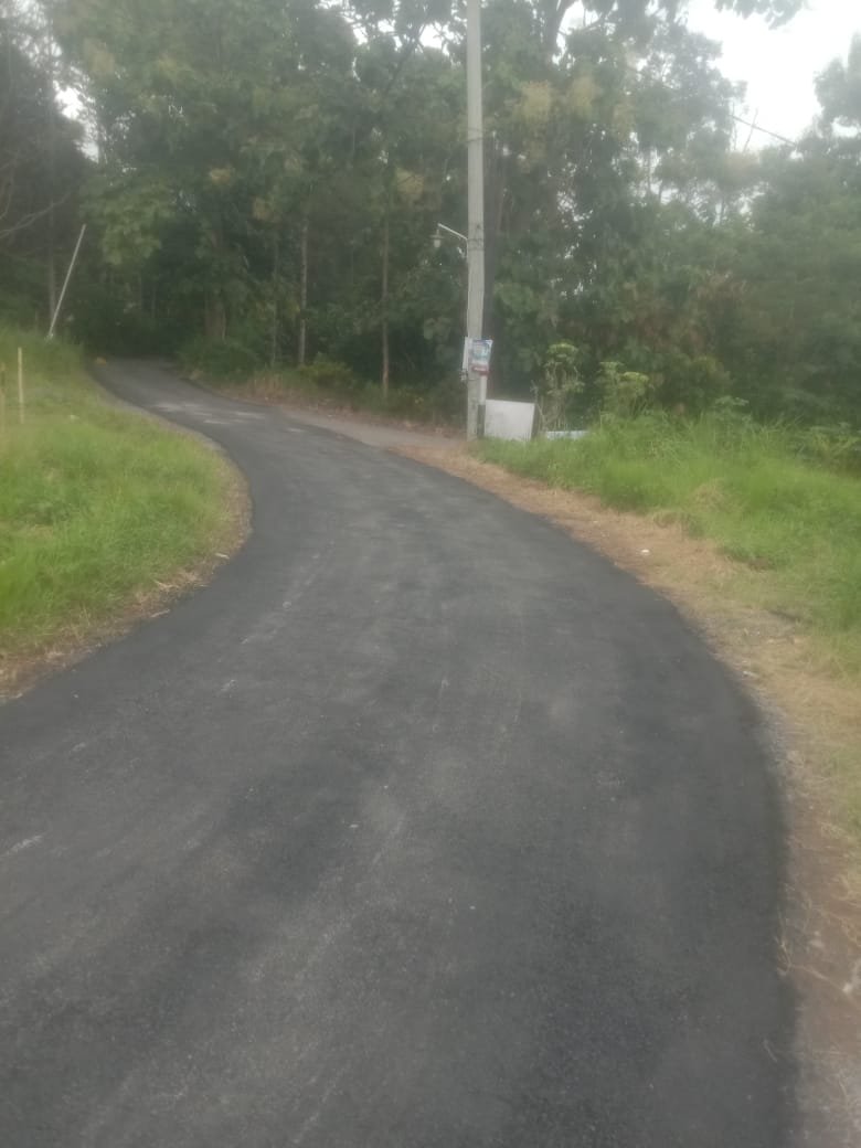 “Lapor Bunda Eva!”: Aspal Perum Bayangkara Tanpa Plang Proyek, Warga Curiga Ada yang Ditutupi Mohon Investigasi!