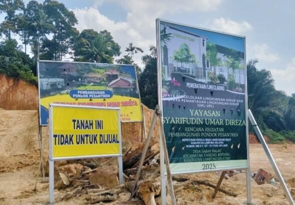 Pembangunan Pondok Pesantren Yayasan SYARIFUDIN UMAR DIREJA Di desa Sabah Balau Kec Tanjung bintang Lamsel Telah Mengantongi izin Resmi.
