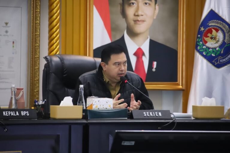 *Sekjen Kemendagri Dorong Percepatan Penyaluran Bantuan Pascabencana*