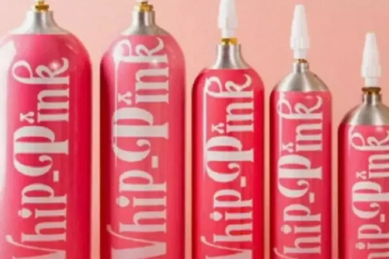 Psikolog Jelaskan Tren Gas Tertawa dan FOMO Remaja