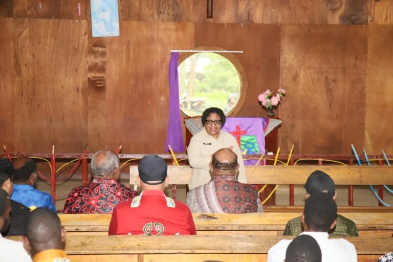 *Wamendagri Ribka Haluk Tinjau Kesiapan Akhir Pembangunan Aula STA/SMTK Tom Bozeman di Wamena*