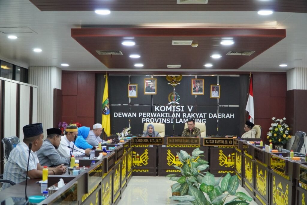 Komisi V DPRD Provinsi Lampung menerima audiensi dari Forum Lampung Anti-LGBT