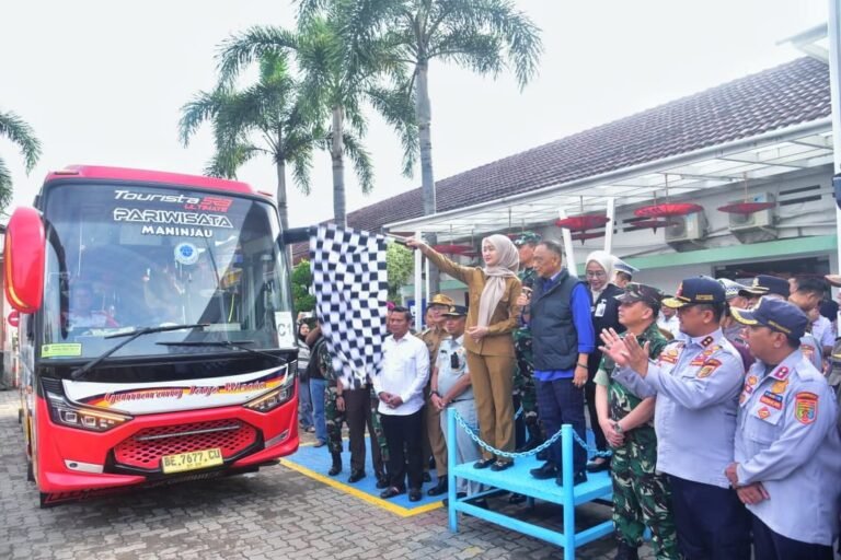 *Mudik Lebih Aman dan Terjangkau, Pemprov Lampung Berangkatkan Ribuan Pemudik Gratis*