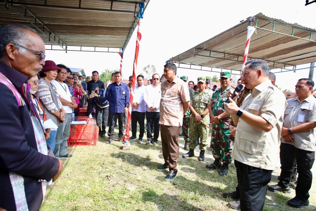 *Mendagri–Menteri PKP Tinjau Program BSPS di Humbahas, Target Perbaikan Rumah di Sumut Naik Drastis*