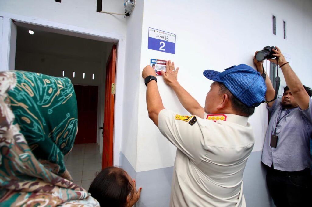 *Tancap Gas! Satgas PRR Serahkan 120 Rumah kepada Penyintas Bencana di Tapanuli Selatan*