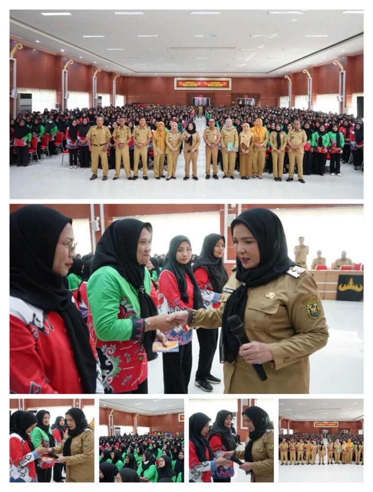 Wali Kota Bagikan Dana Insentif Kader Posyandu, Poskeskel dan Pokmas.