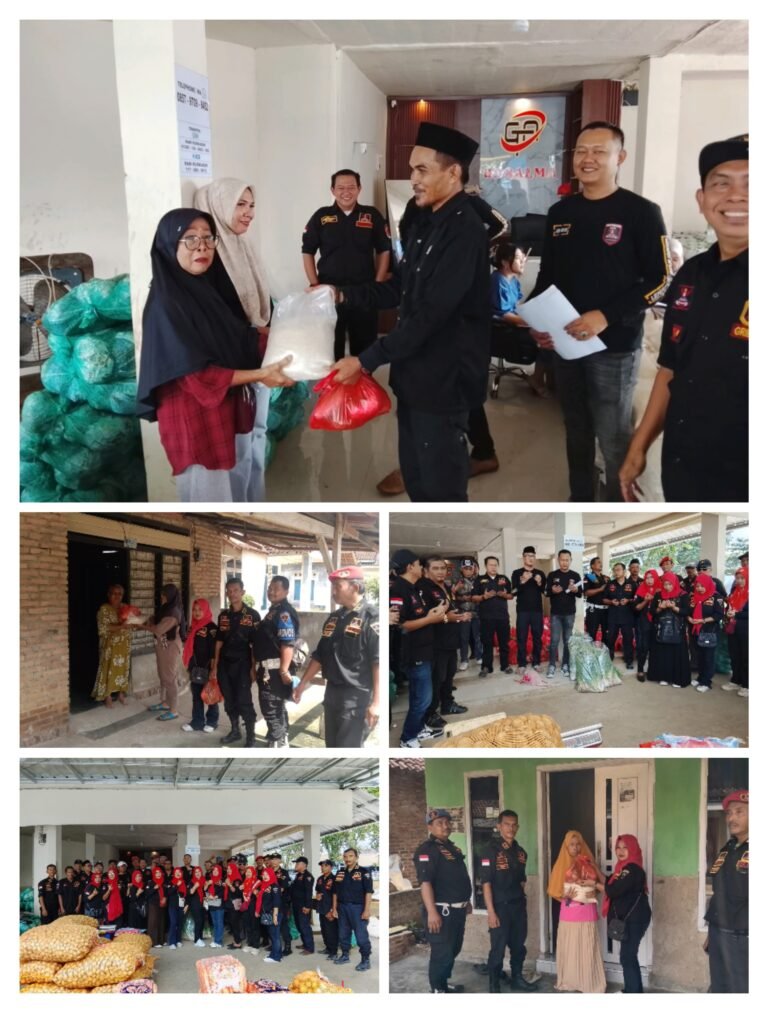 Ketua DPD Grib Jaya Provinsi Lampung dan Anggota DPC Kota Metro Berbagi Takjil 2000 Paket dan 500 Santunan Yatim Piatu dan Kaum Dhuafa.