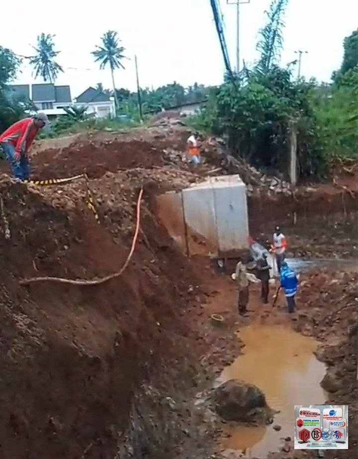 *KONSTRUKSI JEMBATAN KARANG SARI–FAJAR BARU DISOROT LSM GPAN: DISEBUT RAWAN BANJIR & AMBRUK, DESAK EVALUASI TOTAL*