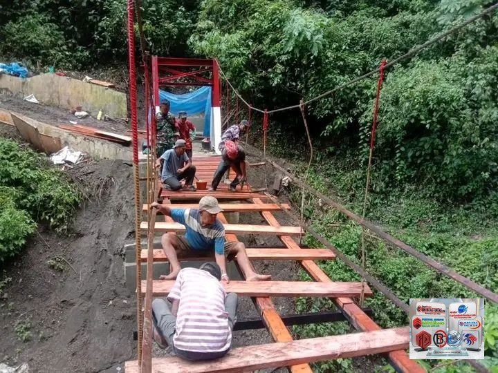Kodim 0212/Tapsel Tuntaskan Pembangunan Jembatan Gantung Penghubung Antar Desa.