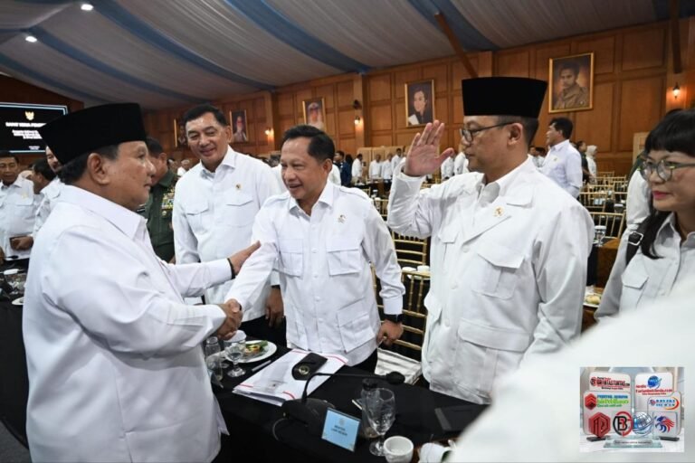 Mendagri Tito dan Jajaran Lengkap Ikuti Rapat Kerja Pemerintah*