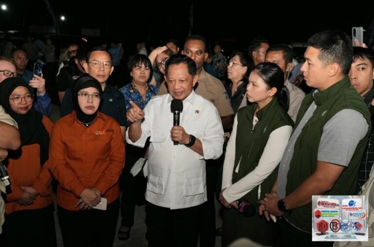 *Pastikan Program Unggulan Presiden Berjalan, Mendagri Tinjau Program Perumahan Rakyat di Tomohon*