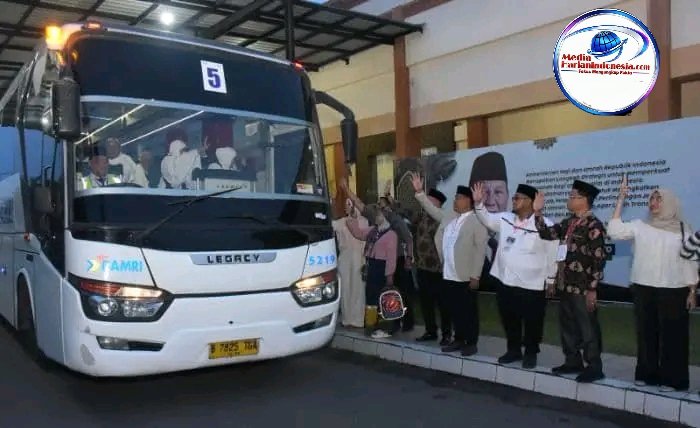 Jemaah Calon Haji Asal Deli Serdang Berangkat ke Tanah Suci