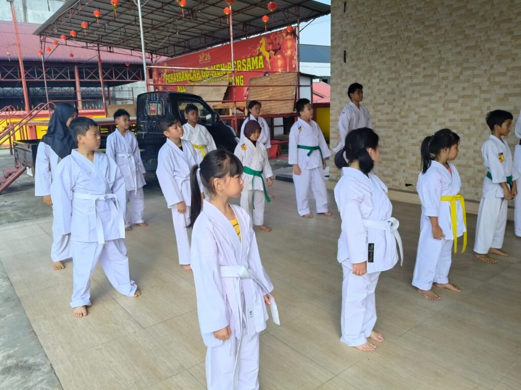 Shindoka Sitoryu Karate-Do Duri Mandau Kabupaten Bengkalis Gelar Ujian Kenaikan Tingkat Sabuk