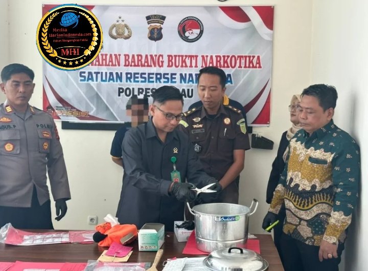 Provinsi kalimantan Timur kabupaten kota Tanjung Redeb 28,51 Gram Sabu Dimusnahkan 7 Tersangka Narkoba Terancam Hukuman Berat