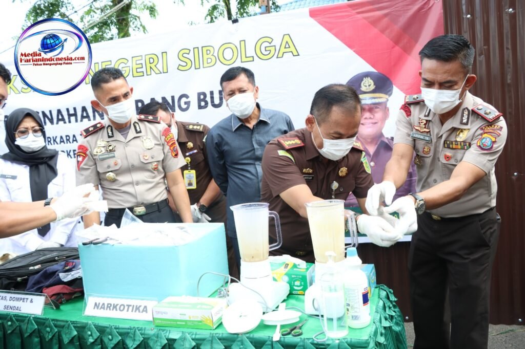 Wakapolres Sibolga Hadiri Pemusnahan Barang Bukti 112 Perkara Berkekuatan Hukum Tetap di Kejari Sibolga