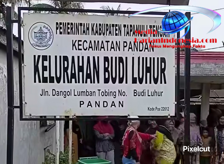 Puluhan Warga Segel Kantor Lurah Budi Luhur, Tuntut Kejelasan Bantuan Korban Banjir yang Tak Kunjung Cair