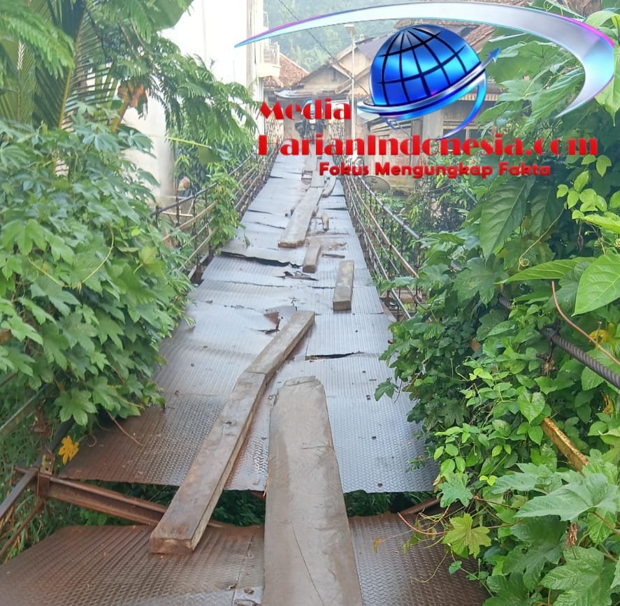 Jembatan Gantung Kuripan , Urant Nadi Ekonomi Warga Terbengkalai