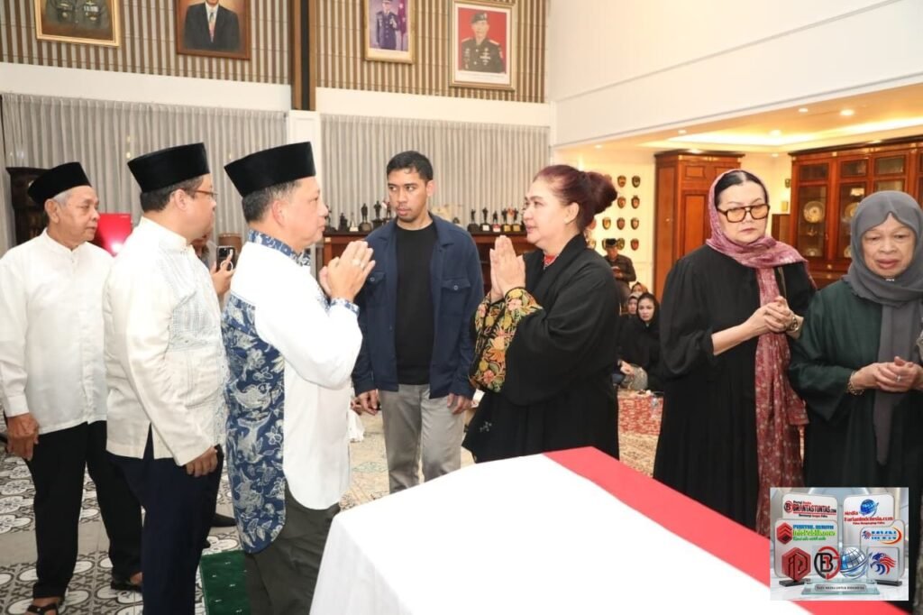 Mendagri Tito Sampaikan Duka Mendalam atas Wafatnya Ryamizard Ryacudu