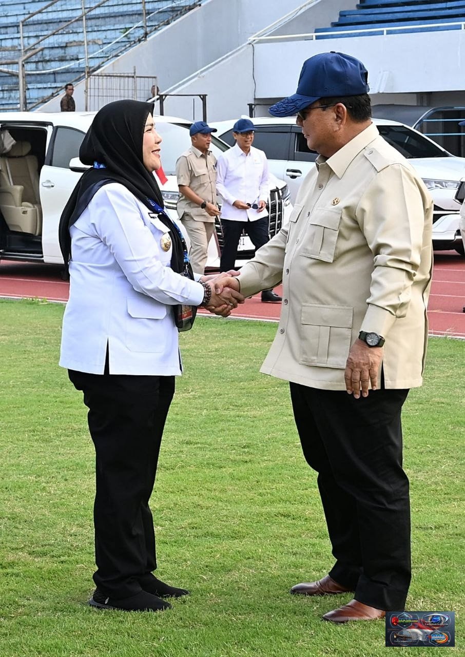 Walikota Bunda Eva Sambut, Kedatangan Presiden Prabowo