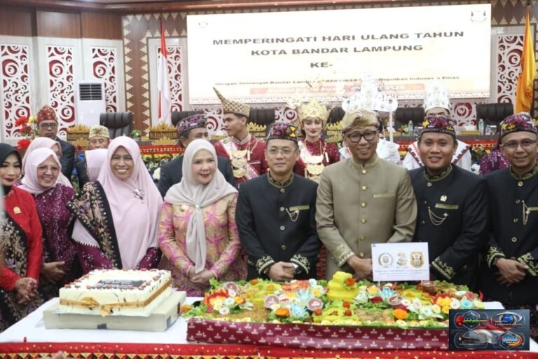Hadiri Paripurna HUT ke-344 Kota Bandar Lampung Gubenur Apresiasi Kinerja Pemkot