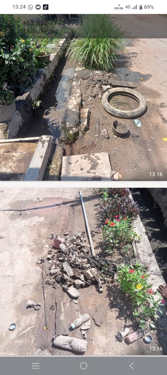 WARGA BERGOTONG ROYONG BERSIHKAN PARIT DAN GORONG-GORONG