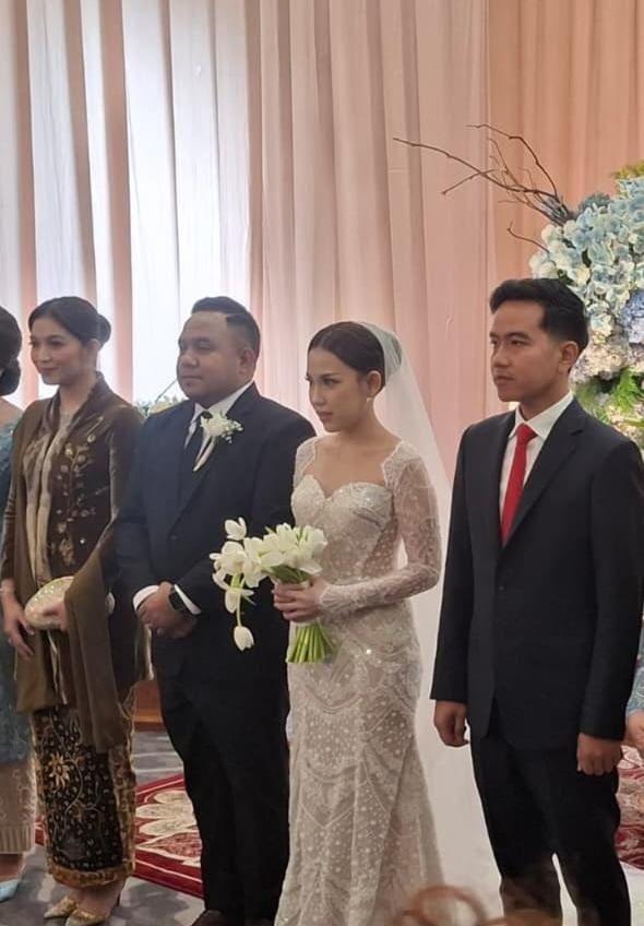 Wapres Gibran Hadiri Pernikahan Putra Ketua Umum BaraJP di TMII
