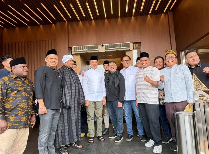 Anggota Kehormatan Korps Alumni Himpunan Mahasiswa Islam, Dr. H. Musa Rajekshah, S.Sos., M.Hum., atau yang akrab disapa Ijeck, mengaku bangga menjadi bagian dari keluarga besar KAHMI.