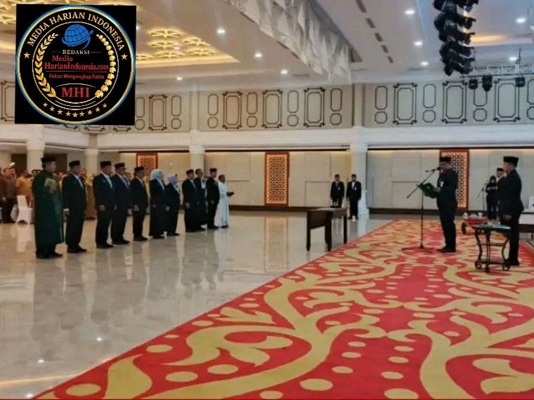 Gubernur Sumatera Utara Bobby Nasution melantik delapan Pejabat Pimpinan Tinggi Pratama tingkat Eselon II di lingkungan Pemerintah Provinsi Sumatera Utara.