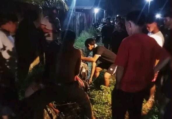 Seorang wanita berinisial MBS (35) meninggal dunia setelah tertabrak sepeda motor yang dikendarai terduga pelaku pencurian kendaraan bermotor (curanmor) di Desa Kelambir, Kecamatan Pantai Labu,