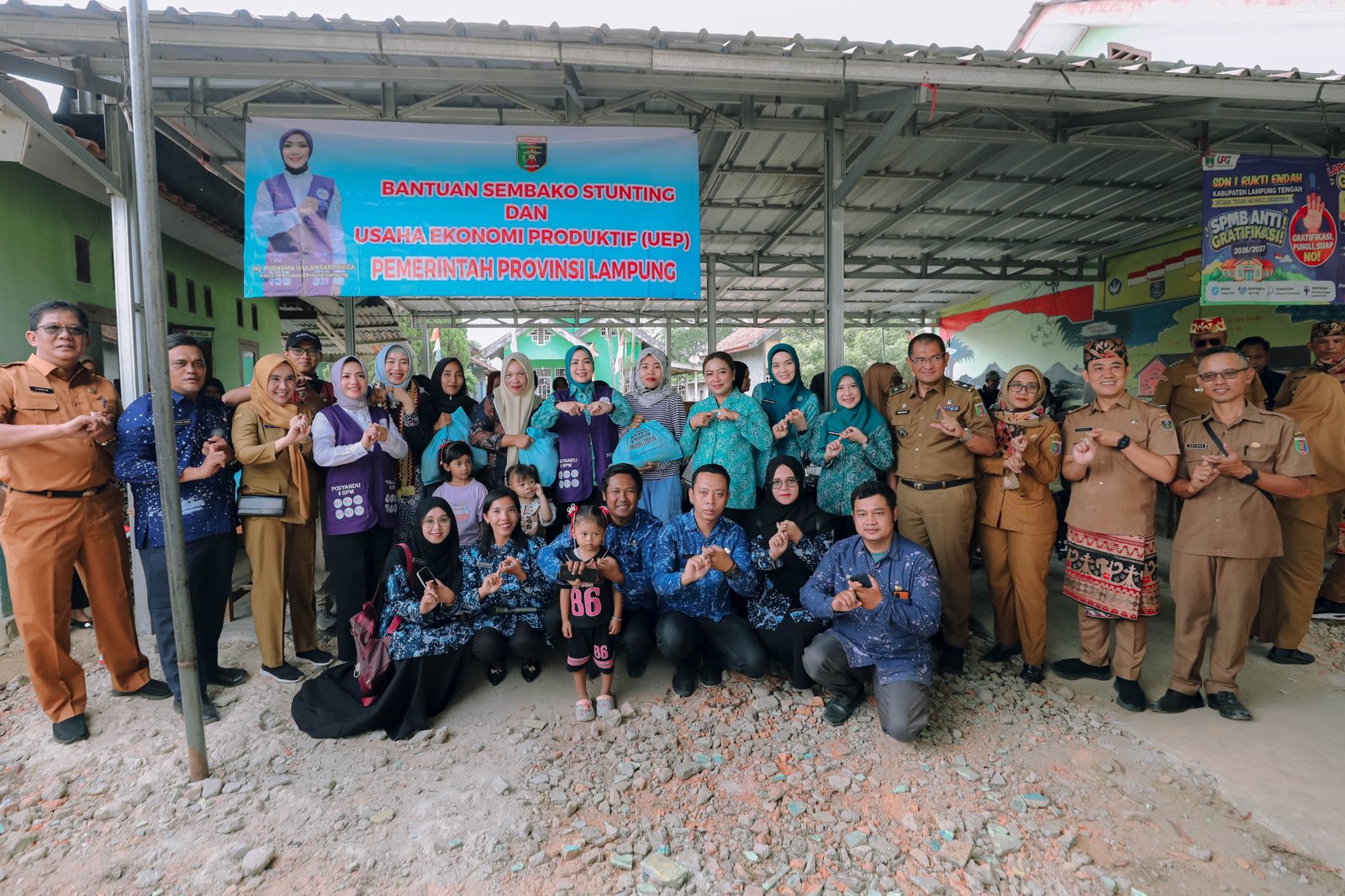 Canangkan Desa TAPIS dan Luncurkan Sekolah Lansia di Kampung Rukti Endah, Ketua TP PKK Lampung Dorong Pembangunan SDM Dimulai dari Desa