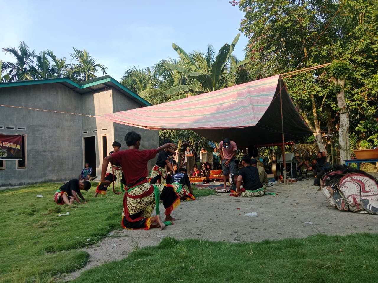 KESENIAN KUDA LUMPING MERIAHKAN DI DESA SEI KASIH, BUDAYA JAWA TETAP LESTARI DI LABUHANBATU