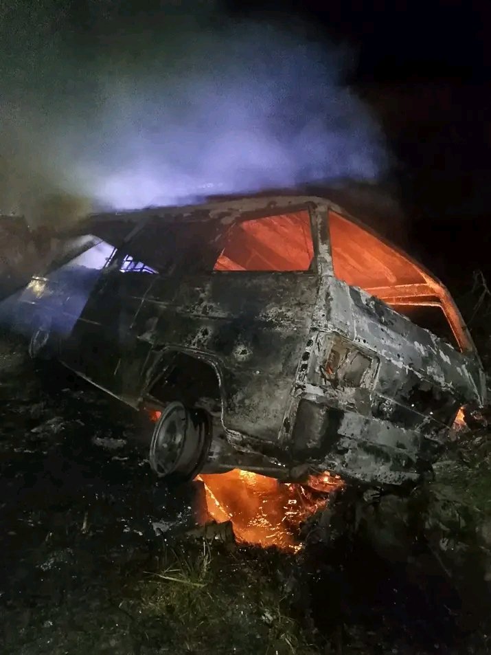 Tidak Jauh dari SPBU Manunggang, Mobil Pelansir BBM Terbakar 4 Warung Hangus Sopir Diduga Kabur