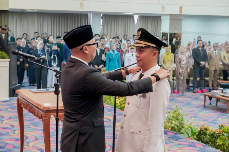 Gubernur Lampung Lantik M. Galang Putra Rahman sebagai Wakil Bupati Way Kanan